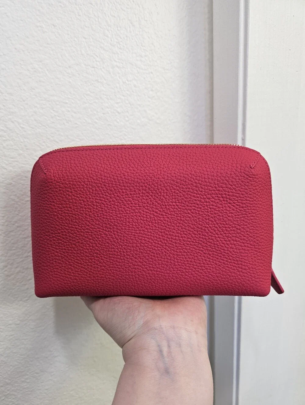 New MAISON de SABRÉ The Tech Pouch Shibuya Fuschia Leather